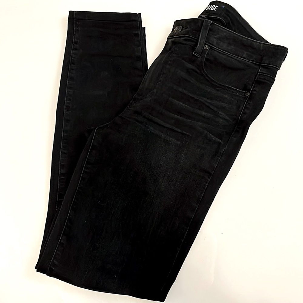 PAIGE host on ankle jeans